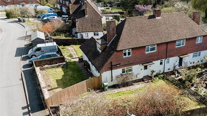 3 Bedroom Semi Detached House For Sale In Captains Close, Sutton Valence, Maidstone, Kent, ME17