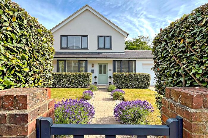 3 Bedroom Detached House For Sale In Pevensey Road, Worthing, West Sussex, BN11
