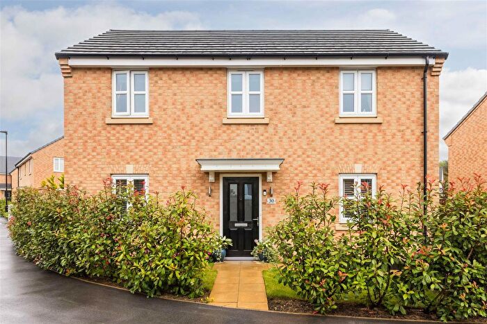 4 Bedroom Detached House For Sale In Falling Foss Way, Bramhope, LS16