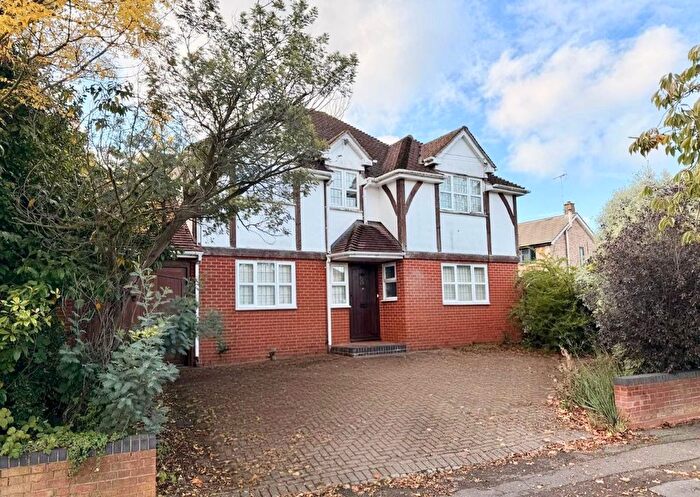 3 Bedroom Detached House To Rent In Crossways, Shenfield, Brentwood, CM15