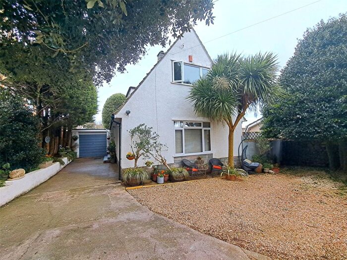 4 Bedroom Bungalow For Sale In Landemann Path, Weston-Super-Mare, Somerset, BS23