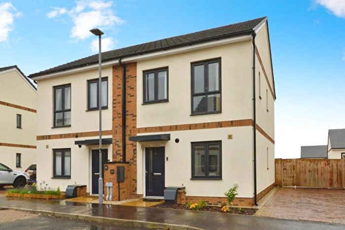 3 Bedroom Semi-Detached House For Sale In Seuss Street, Tattenhoe Park, Milton Keynes, MK4