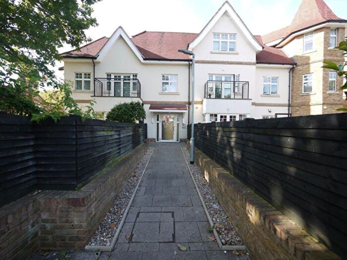 2 Bedroom Apartment To Rent In Maxwell Road, Northwood, HA6