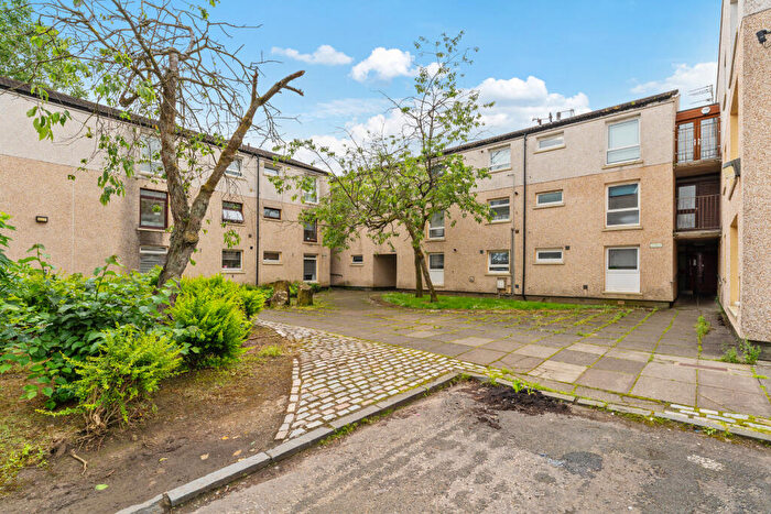 2 Bedroom Flat For Sale In Elm Drive, Abronhill, Cumbernauld, North Lanarkshire, G67
