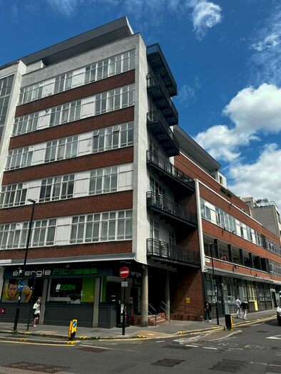 1 Bedroom Flat To Rent In Bunhill Row, London, EC1Y