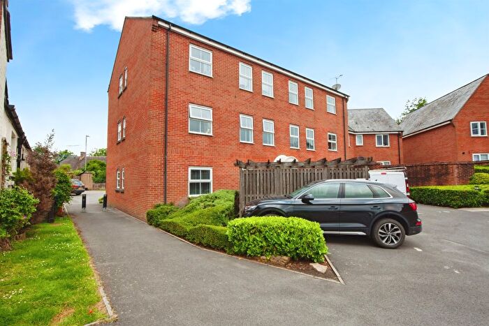 2 Bedroom Flat For Sale In Hillier Road, Devizes, SN10