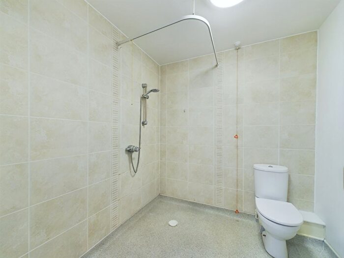 1 Bedroom Flat For Sale In Heyeswood, Haydock, Haydock, WA11