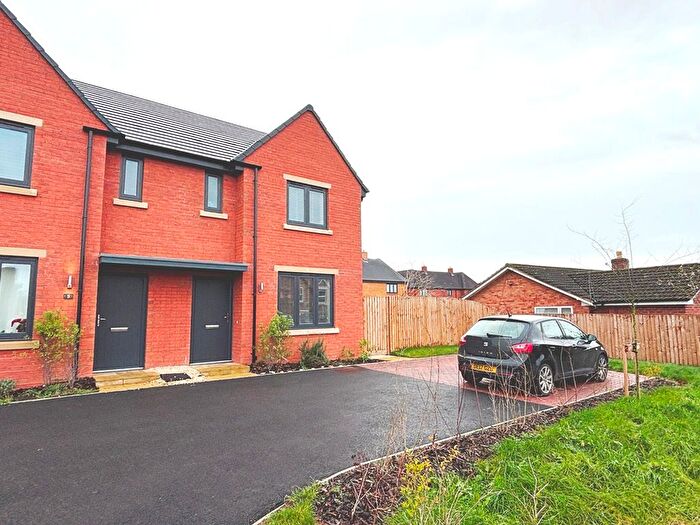 3 Bedroom Semi-Detached House For Sale In Bretforton Road, Badsey, WR11