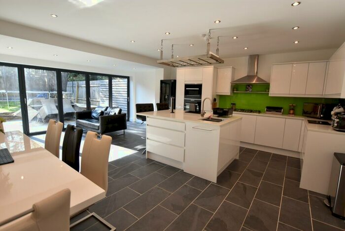 4 Bedroom Detached House To Rent In Dane Hill Close, Disley, Stockport, SK12