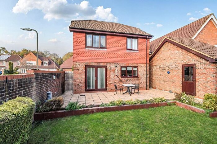 4 Bedroom Detached House For Sale In Avocet Way, Waterlooville, PO8