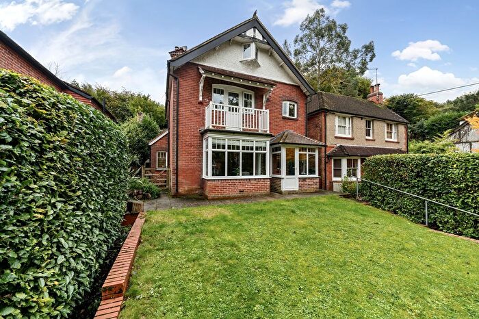 4 Bedroom Detached House For Sale In Marley Lane, Haslemere, GU27