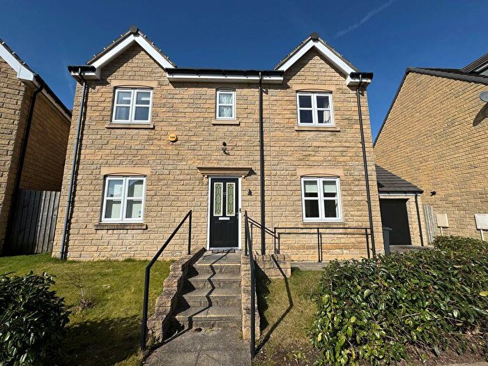 4 Bedroom Detached House To Rent In Tennyson Avenue, Lindley, HD3