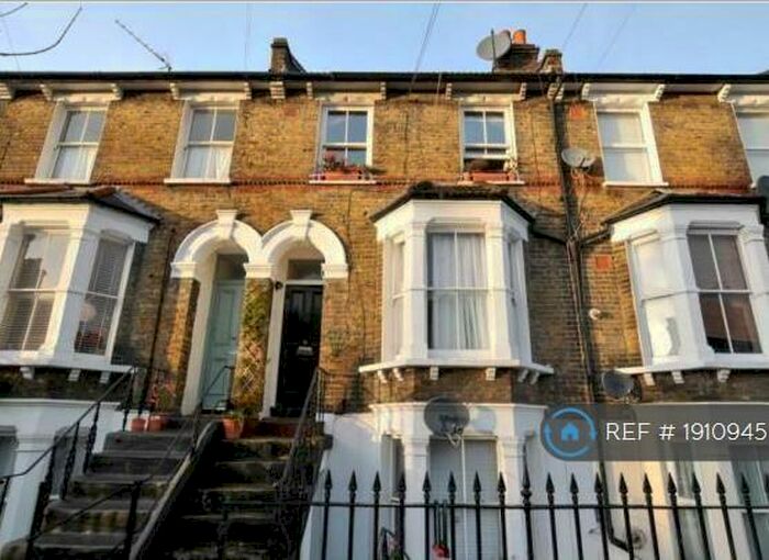 1 Bedroom Flat To Rent In Mabley Street, London, E9