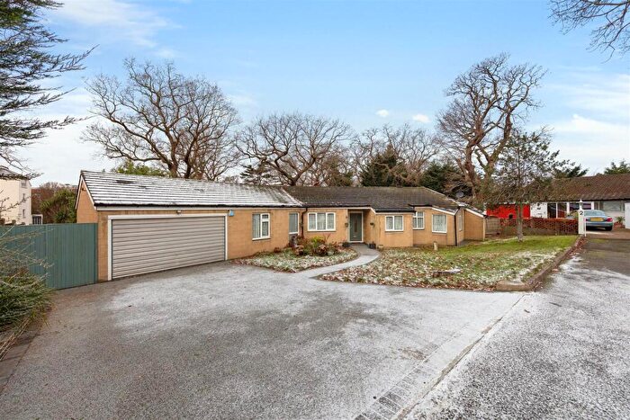 5 Bedroom Bungalow For Sale In Wickers Oake, Dulwich Wood Park, London, SE19