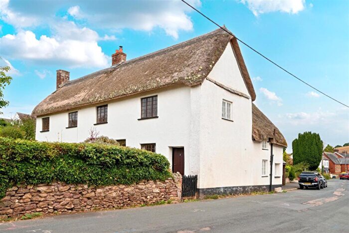 5 Bedroom Detached House For Sale In Kennford, Exeter, EX6