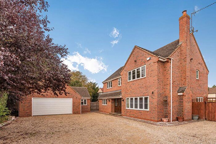 5 Bedroom Detached House For Sale In Twyford Gardens, Twyford, OX17