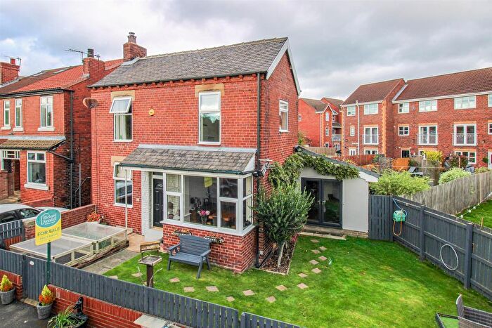 3 Bedroom Semi Detached House For Sale In Gin Lane, Streethouse, Pontefract, WF7