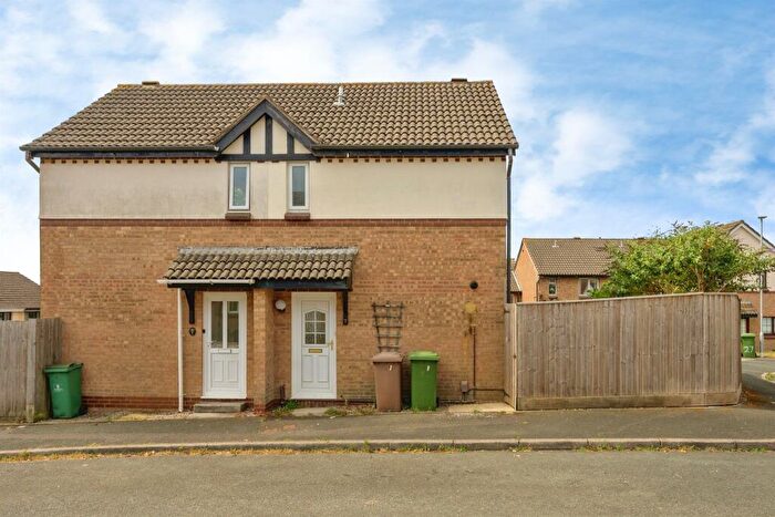 2 Bedroom Semi-Detached House For Sale In Orchard Close, Plymouth, PL7