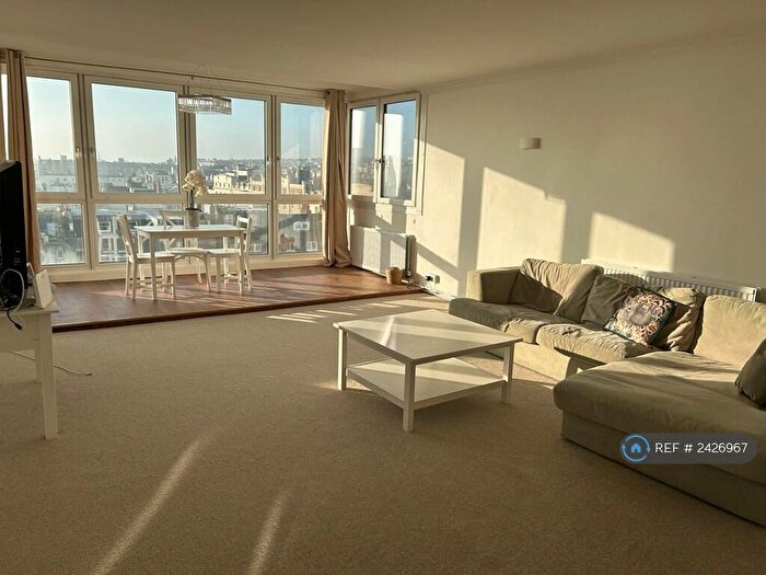 2 Bedroom Flat To Rent In Sussex Heights, Brighton, BN1