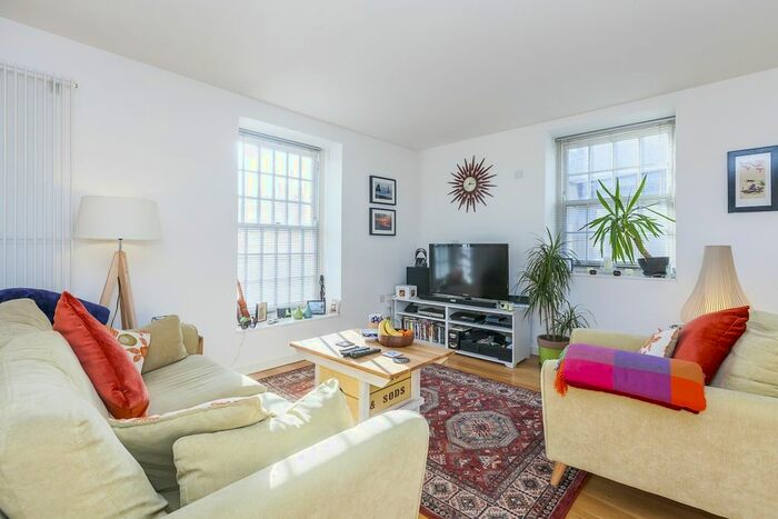 2 Bedroom Flat To Rent In Mumford's Mill, SE10