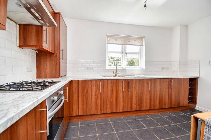 2 Bedroom Flat For Sale In Covenanters Court, Stirling Road, Kilsyth, G65