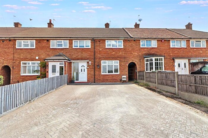 3 Bedroom Terraced House For Sale In Cleveland Crescent, Borehamwood, WD6