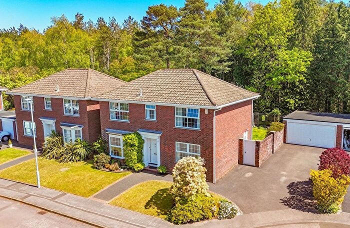 4 Bedroom Detached House For Sale In Cannon Hill Gardens, Wimborne, BH21