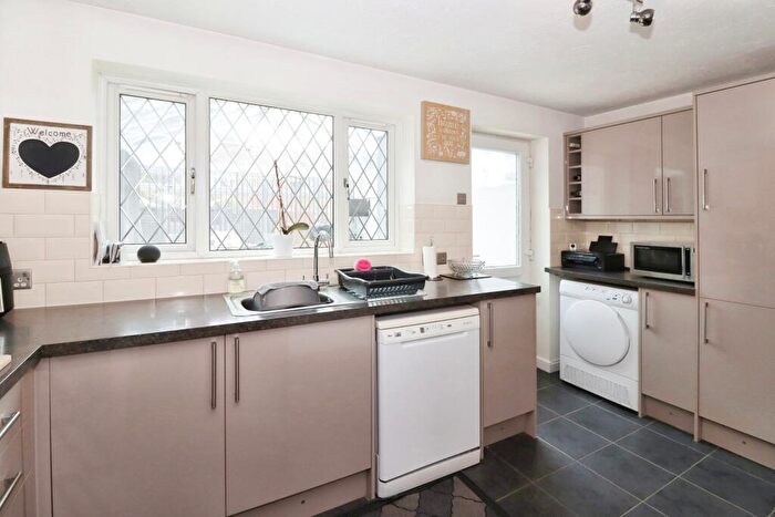 3 Bedroom End Of Terrace House For Sale In Goodwood Gardens, Downend, Bristol, BS16