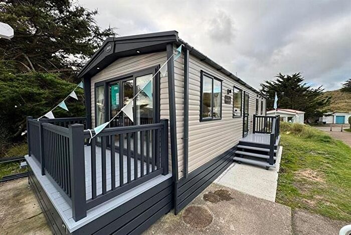 2 Bedroom Park Home For Sale In Loggans Road, Loggans, Hayle, TR27