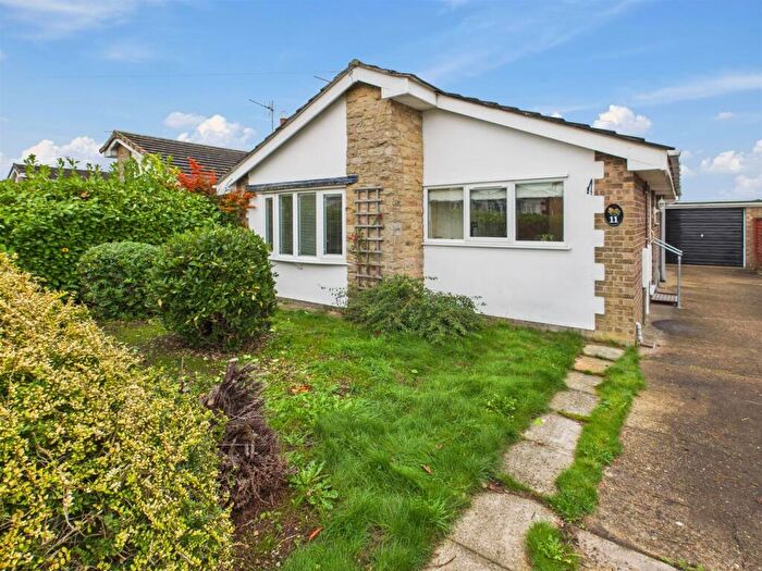 2 Bedroom Detached Bungalow For Sale In Banovallum Gardens, Horncastle, LN9