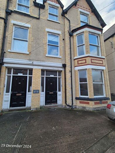 1 Bedroom Flat To Rent In Greenfield Road, Colwyn Bay, LL29