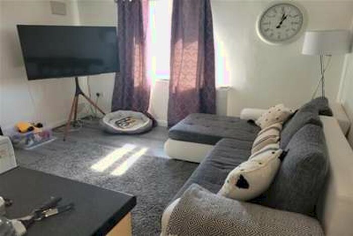 2 Bedroom Flat To Rent In Galsworthy Walk, Netherton, L30