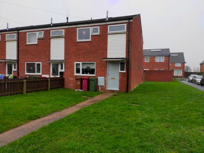 3 Bedroom End Of Terrace House To Rent In Nookings Drive, Hibaldstow DN20