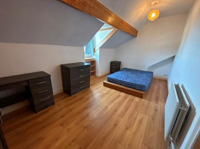 4 Bedroom Terraced House To Rent In St Albans Road, Brynmill, SA2