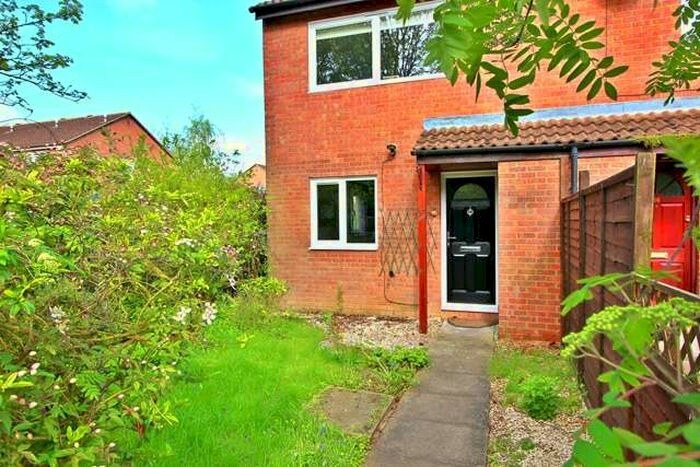 1 Bedroom Ground Maisonette Flat To Rent In Two Mile Ash - 1 Bedroom Ground Floor Maisonette, MK8