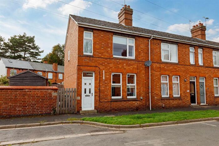 2 Bedroom End Of Terrace House For Sale In St. Johns Avenue, Kenilworth, CV8