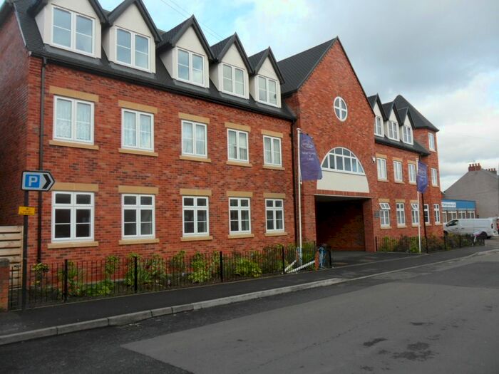 2 Bedroom Flat To Rent In Warwick Street, Earlsdon, CV5