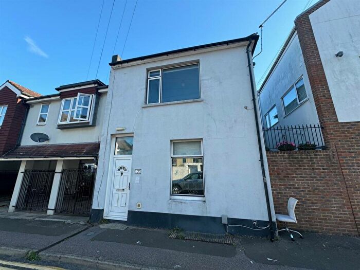 5 Bedroom House To Rent In Lewes Road, Brighton, BN2