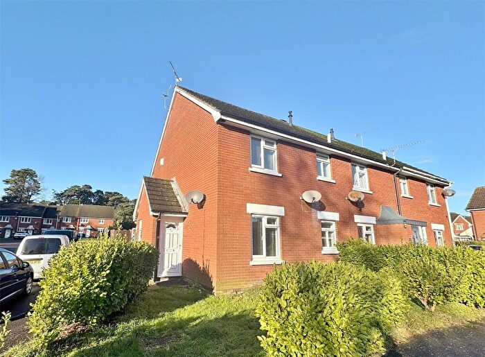 1 Bedroom Terraced House To Rent In Goldfinch Road, Poole, Dorset, BH17