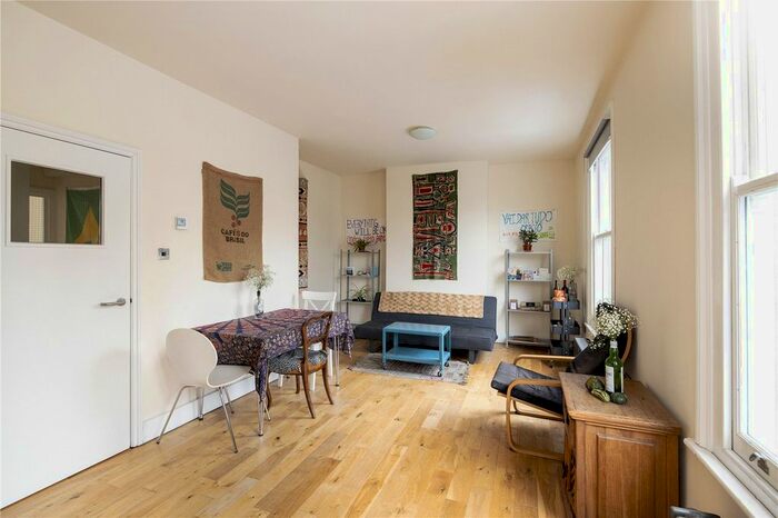 1 Bedroom Flat To Rent In Arlingford Road, London, SW2