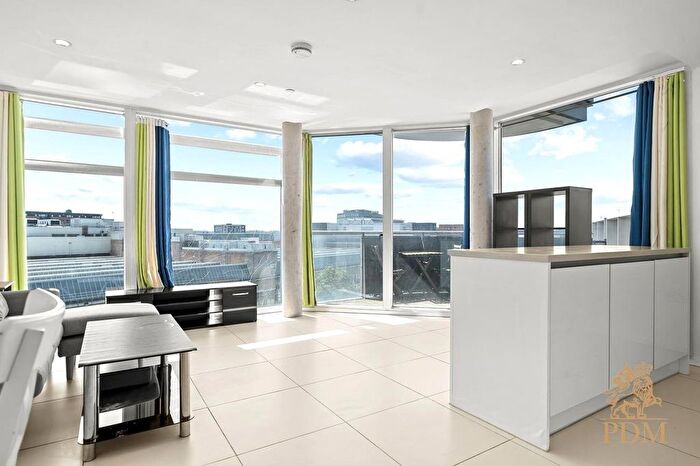 2 Bedroom Flat To Rent In Canal Street, Nottingham, NG1