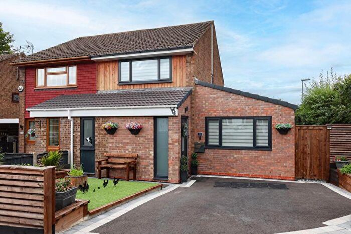3 Bedroom Semi-Detached House For Sale In Hartford Avenue, Heywood, OL10