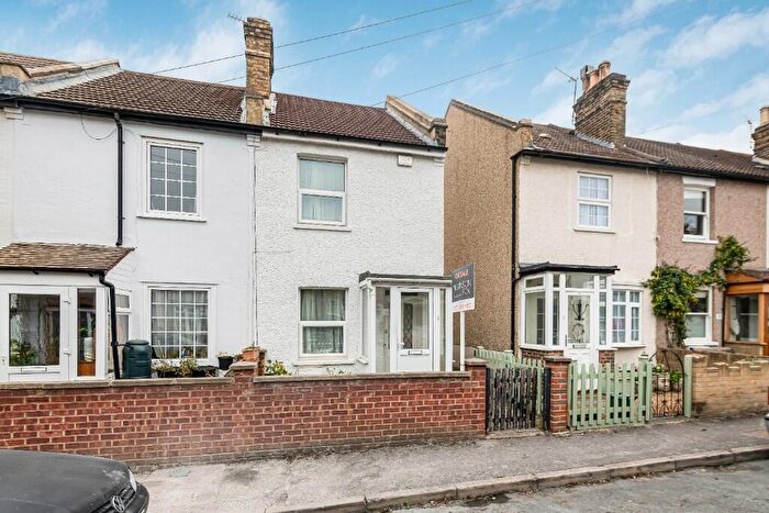 2 Bedroom End Of Terrace House For Sale In Eden Road, Beckenham, London, BR3