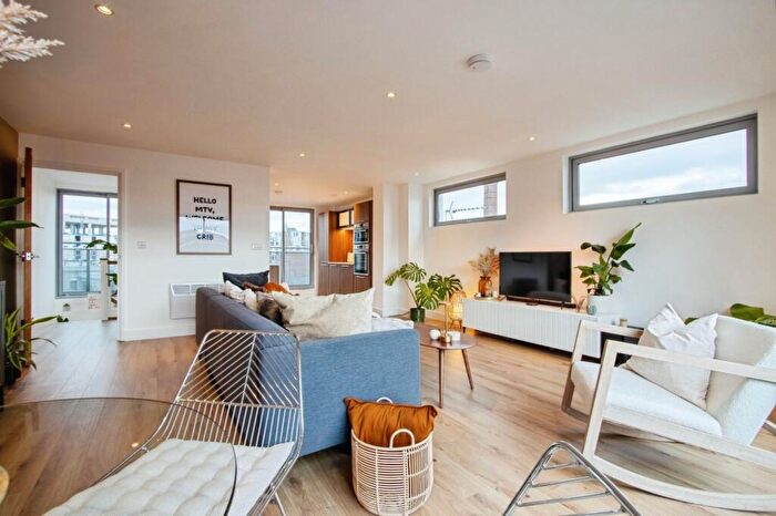 2 Bedroom Penthouse For Sale In Quay One, Neptune Street, Leeds, West Yorkshire, LS9