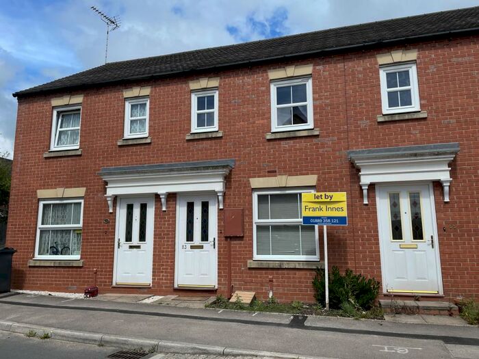 2 Bedroom Town House To Rent In Drovers Close, Uttoxeter, ST14