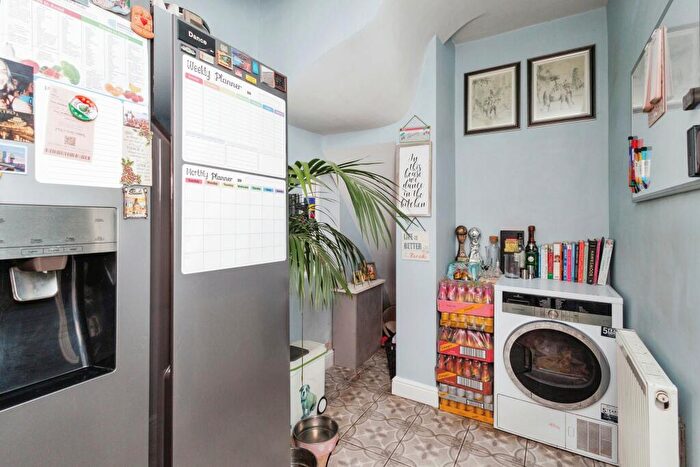 3 Bedroom Semi-Detached House For Sale In Westbourne Road, Denton, Manchester, Greater Manchester, M34