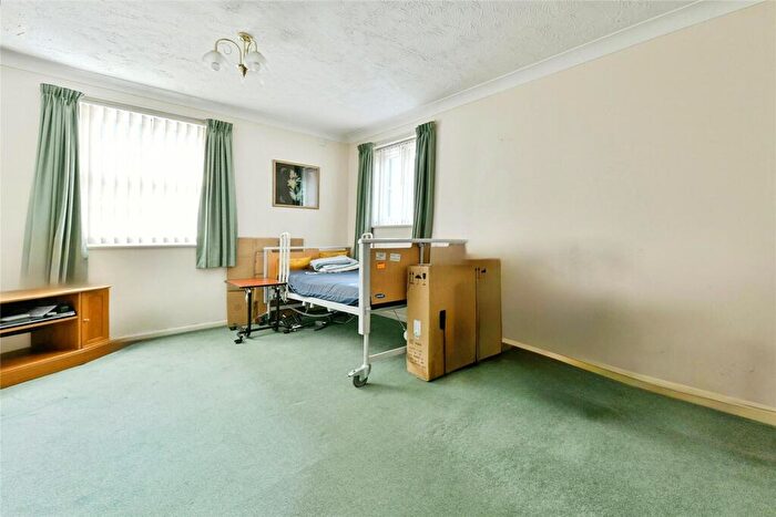 1 Bedroom Apartment For Sale In Bennett Court, Letchworth Garden City, SG6