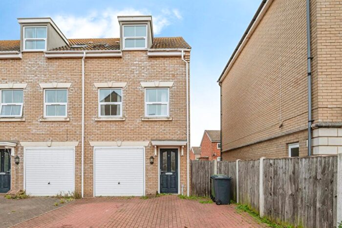 3 Bedroom Terraced House For Sale In Lucas Road, Great Yarmouth, NR31