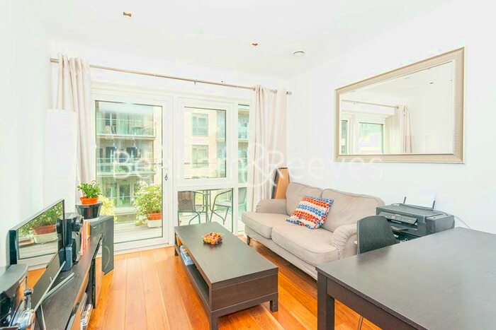 1 Bedroom Flat To Rent In Longfield Avenue, Ealing, W5