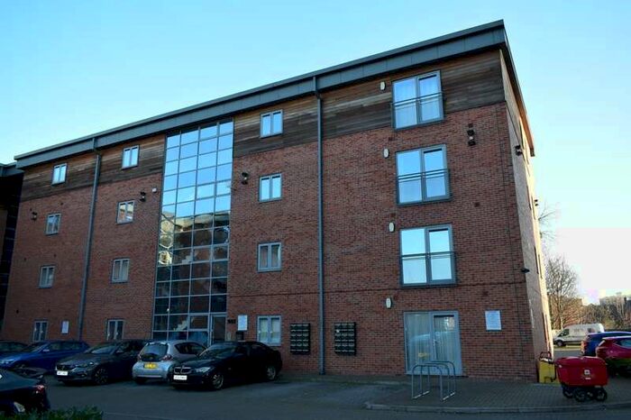 2 Bedroom Flat To Rent In The Pinnacle, Ings Road, Wakefield, WF1